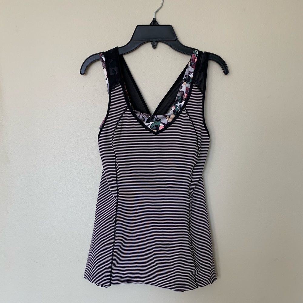Lululemon Tank w/ Built-In Bra